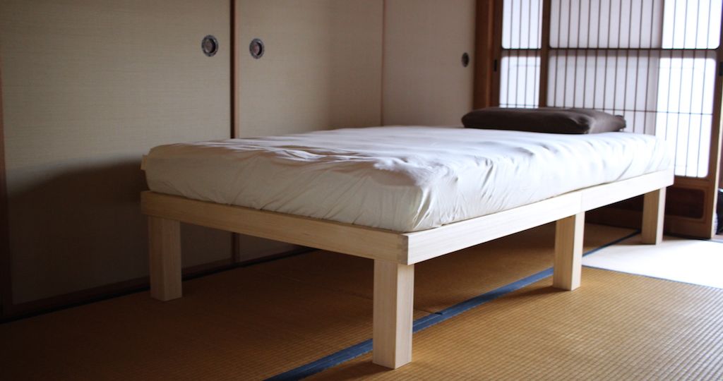 ベッドメイキング